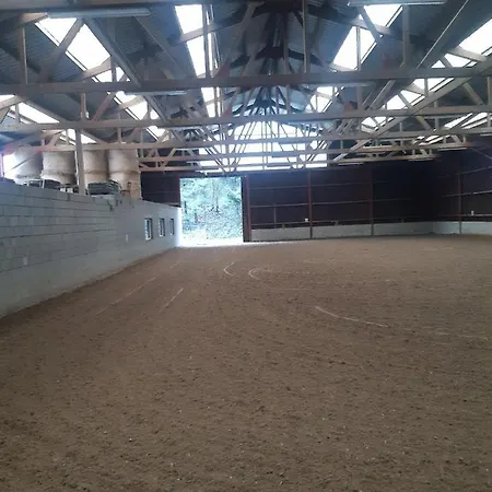 Le De L'écurie Des Saules Plombières